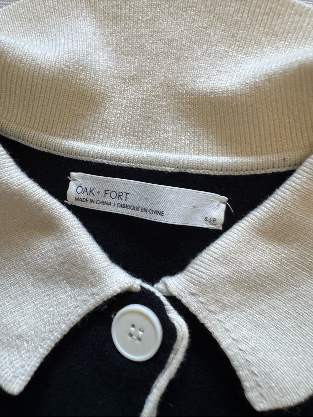 OAK + FORT Black Short-Sleeve Button-Down Top with White Collar Small - Picture 6 of 10
